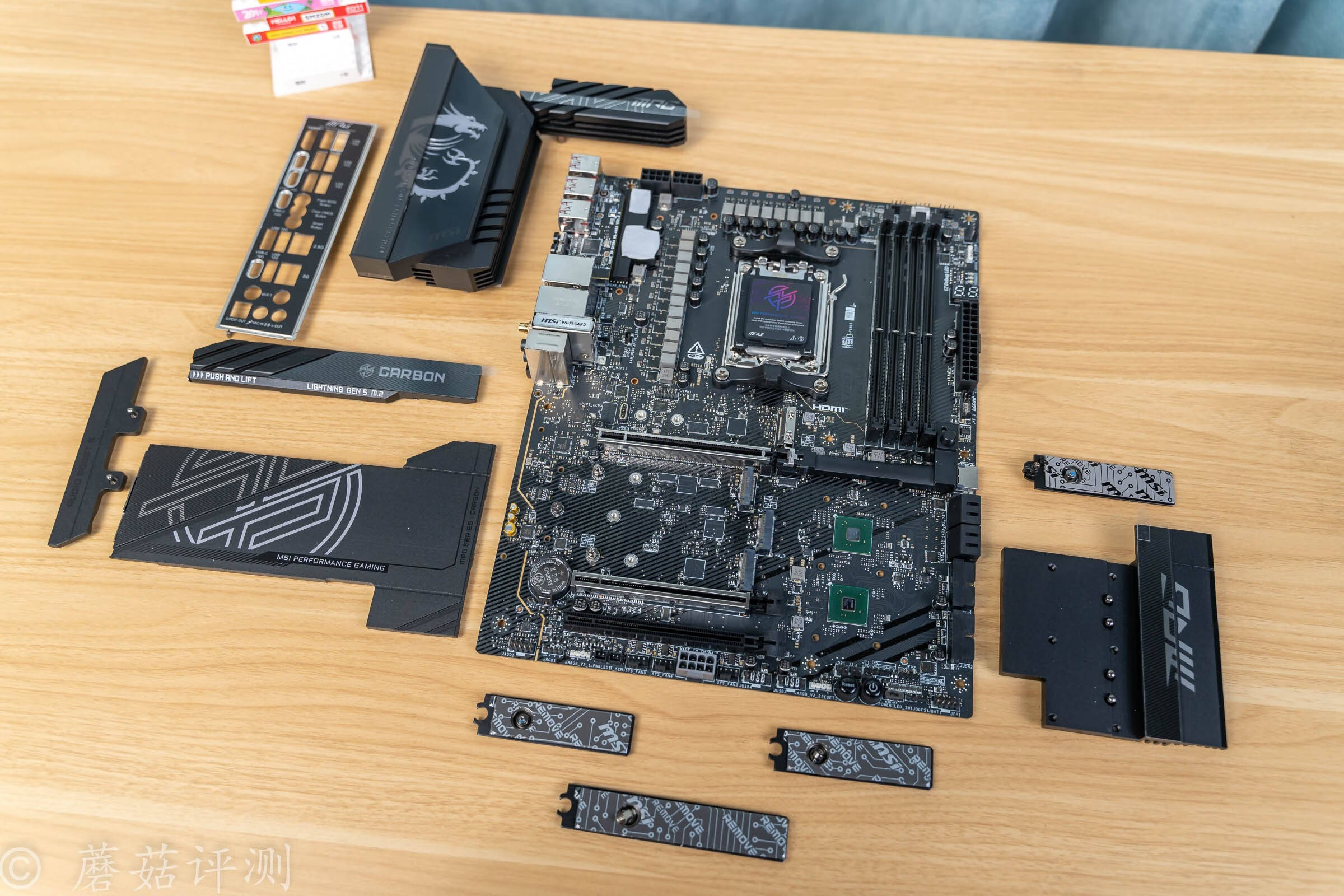 原生USB4赋能高效拓展 微星MPG X870E CARBON暗黑主板带来显著易用性提升